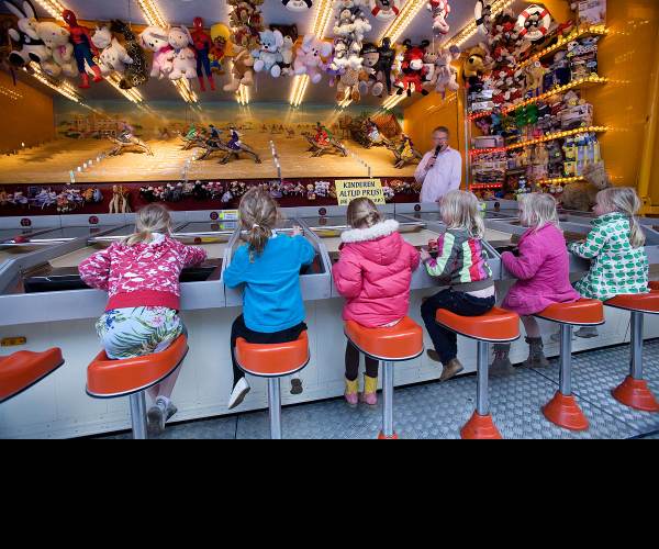 Carnival: (Funfair) Games
