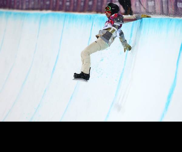 Shaun White Snowboarding