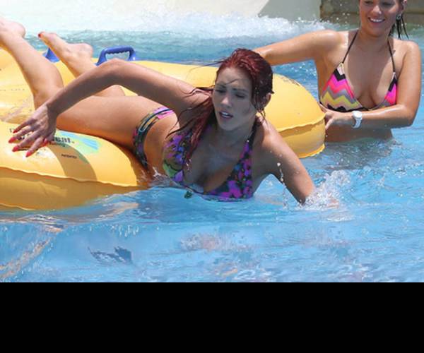 Sexy Babes Wild Waterslides