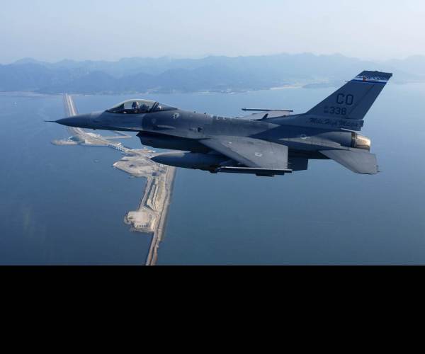 F-16 Air Fighter