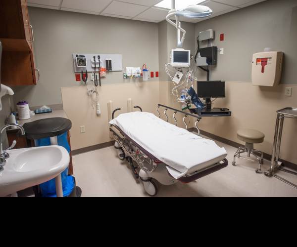 ER (Emergency Room)