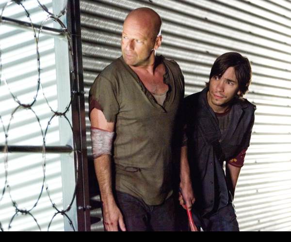 Die Hard 4.0: The Mobile Game (Smrtonosná Past 4.0)